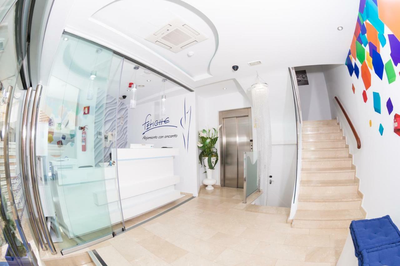 Hotel Fetiche Alojamiento Con Encanto Benidorm Bagian luar foto